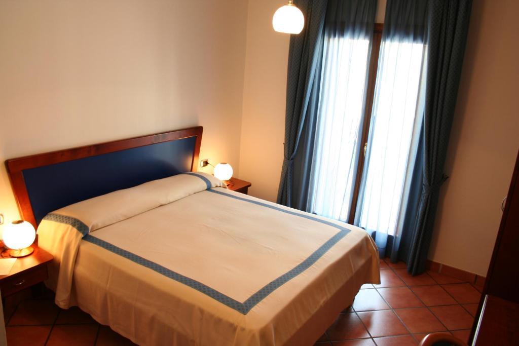 Hotel Locanda Dei Trecento Sapri Room photo