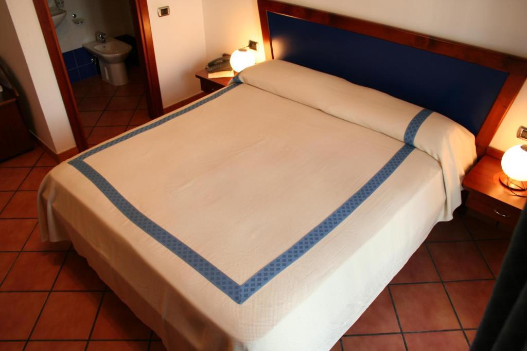 Hotel Locanda Dei Trecento Sapri Room photo