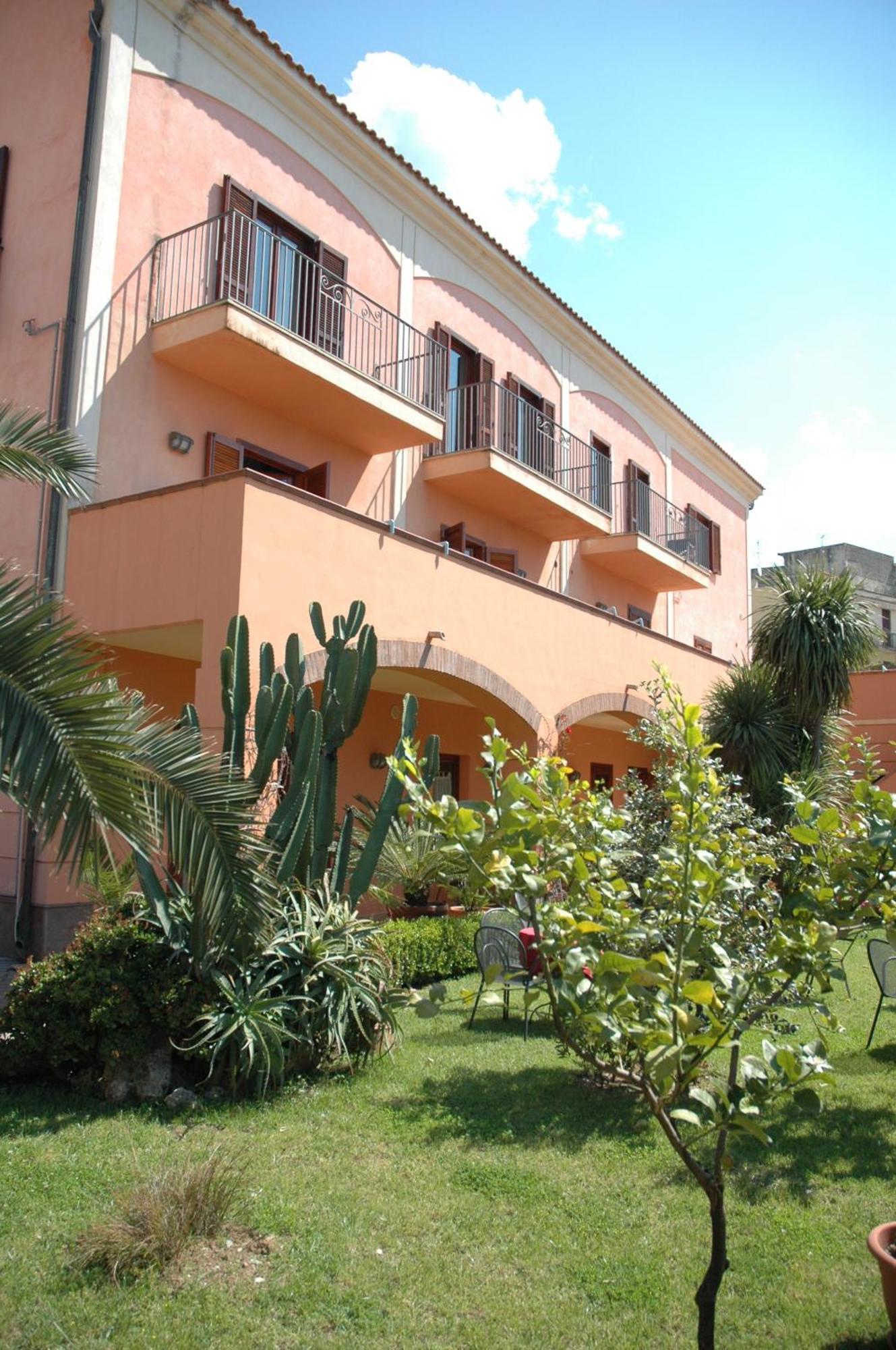 Hotel Locanda Dei Trecento Sapri Exterior photo