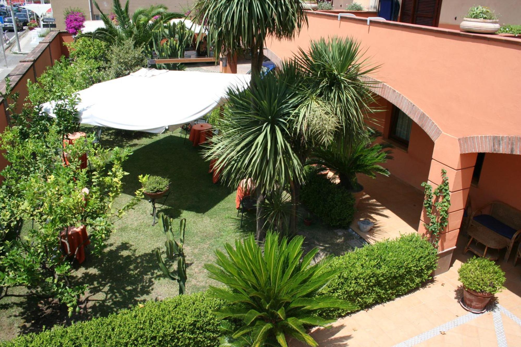 Hotel Locanda Dei Trecento Sapri Exterior photo