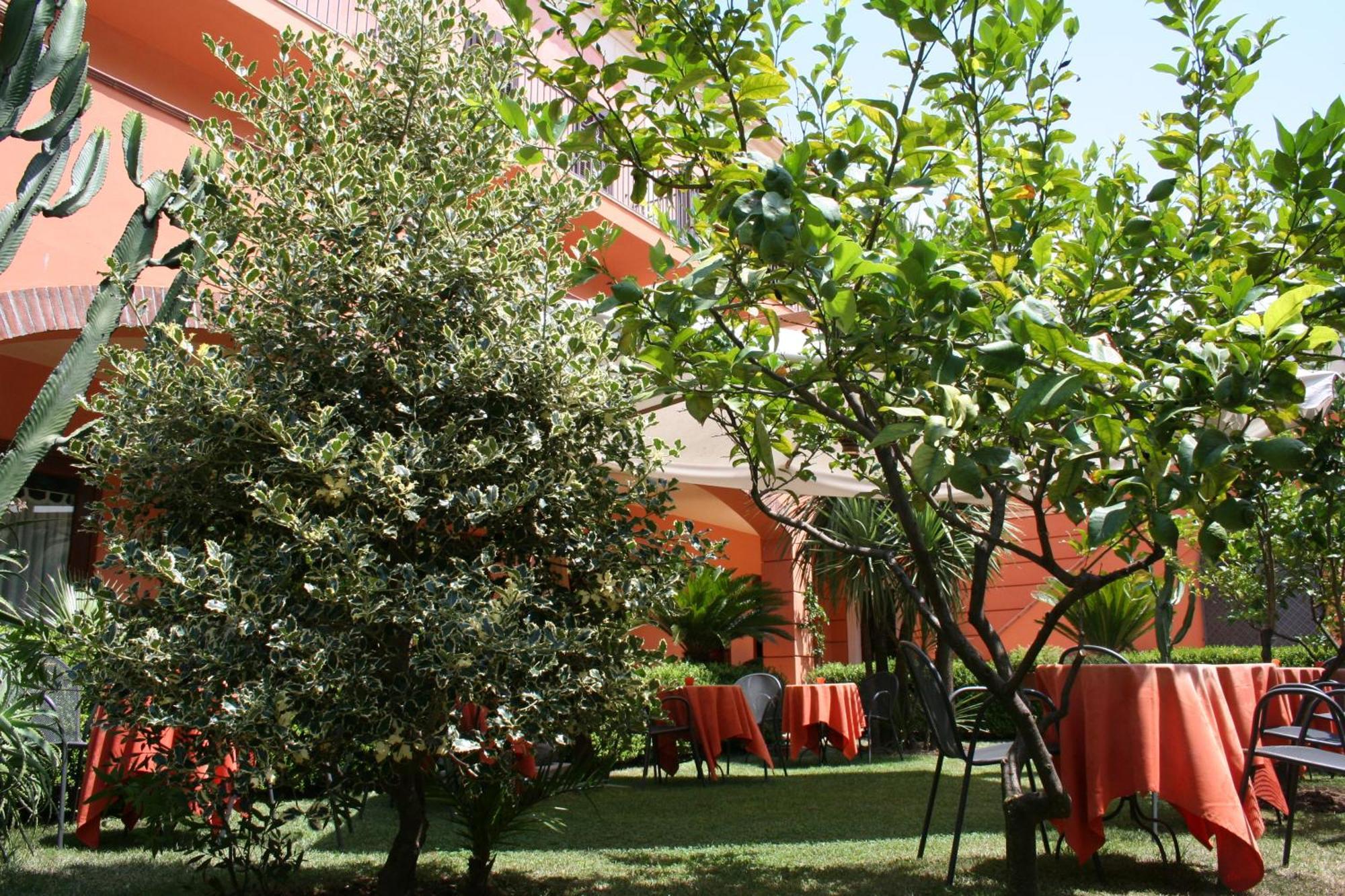 Hotel Locanda Dei Trecento Sapri Exterior photo
