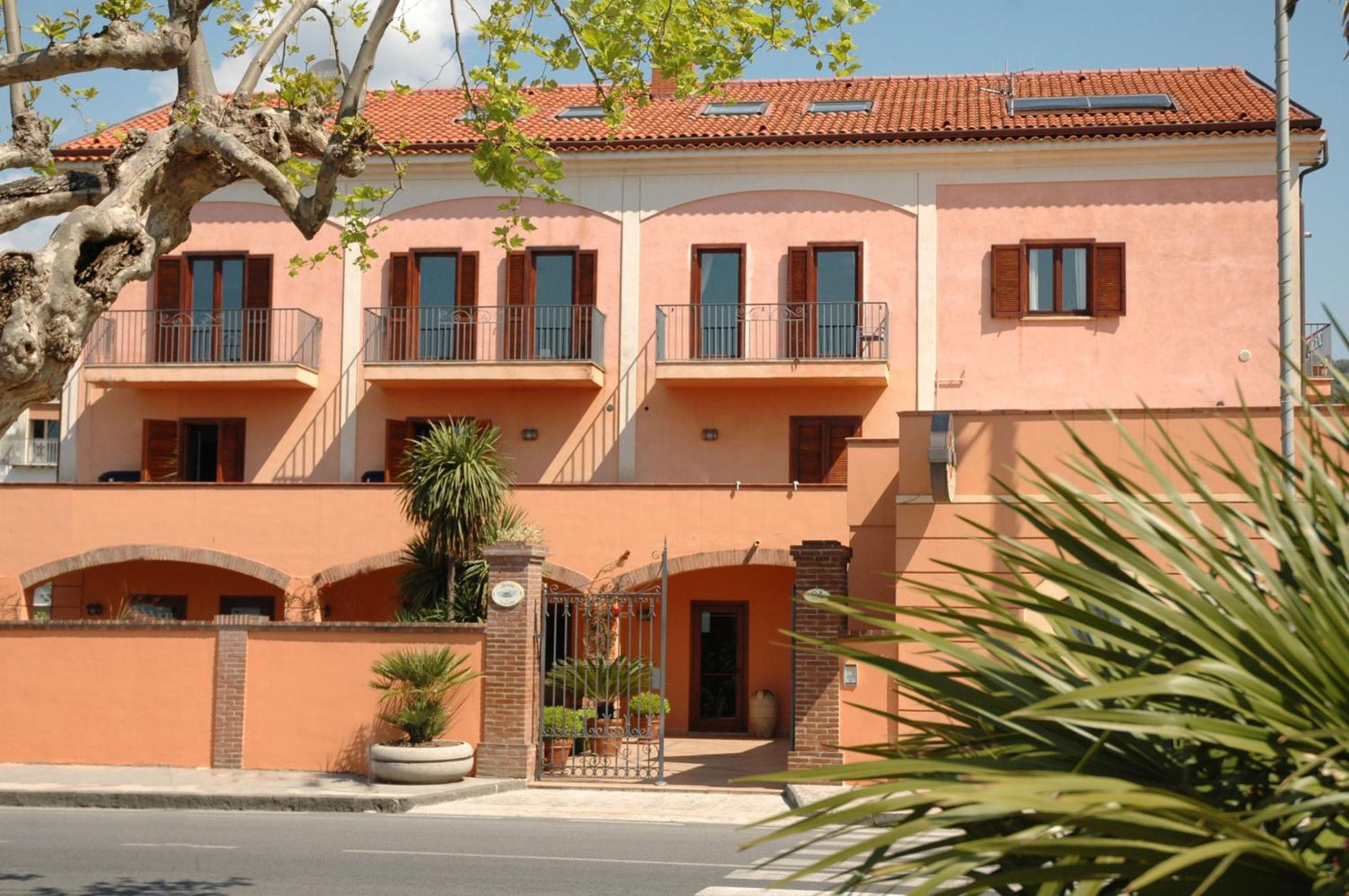 Hotel Locanda Dei Trecento Sapri Exterior photo