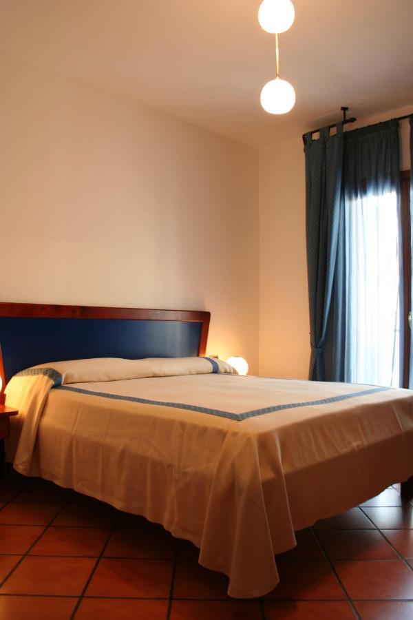 Hotel Locanda Dei Trecento Sapri Room photo